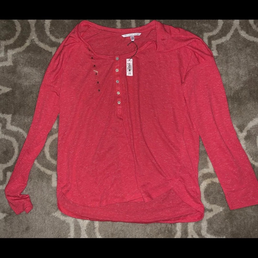 Victoria secret sleep shirt, super soft and comfy!